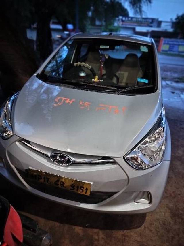 https://images10.gaadi.com/usedgaadi-sellcar/UsedCar/f5d61279a/851088b2-3bef-42bd-aadb-17d7c8b95718.jpg?imwidth=6401