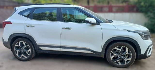 https://images10.gaadi.com/usedgaadi-sellcar/UsedCar/f5d8143ca/3a78ac5e-62b0-4d50-b606-5c9a9df3718b.jpg?imwidth=6401