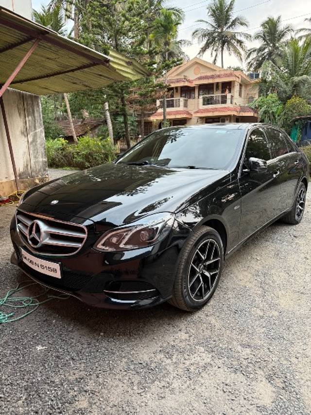 https://images10.gaadi.com/usedgaadi-sellcar/UsedCar/f5d88ef6a/db2c96e4-ffcd-4119-9cf7-6c232888a9dc.jpeg?imwidth=6400