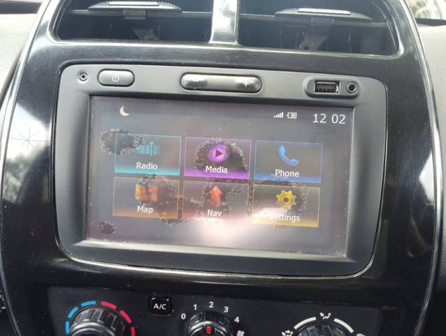https://images10.gaadi.com/usedgaadi-sellcar/UsedCar/f5d8e7a3a/48b7efb2-6852-41a0-8b1d-2c0fdcf1eada.jpg?imwidth=6402