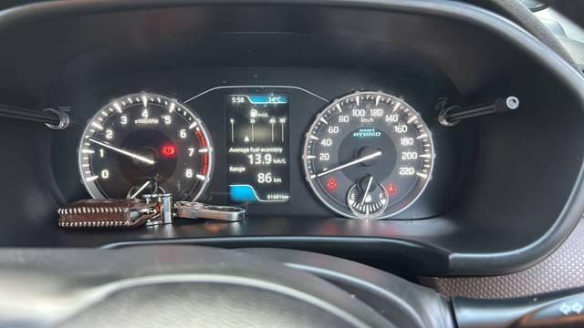https://images10.gaadi.com/usedgaadi-sellcar/UsedCar/f5da1feca/9098b831-59a2-4e43-b29e-5f1ee6edd818.jpg?imwidth=6402