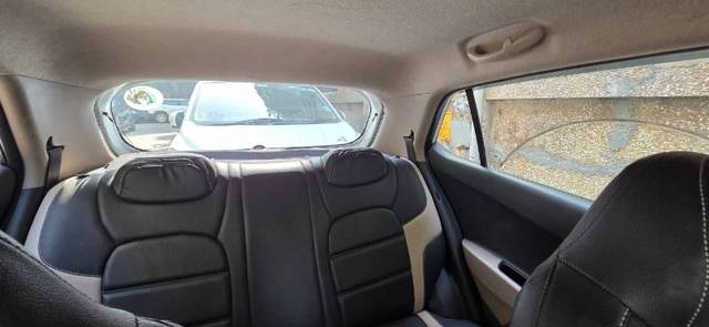 https://images10.gaadi.com/usedgaadi-sellcar/UsedCar/f5da2f6ea/35e40093-45c6-4d79-928e-66a7ad027fed.jpeg?imwidth=6401