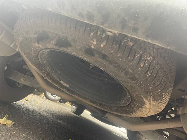 https://images10.gaadi.com/usedgaadi-sellcar/UsedCar/f5da54b4a/17e3123f-e71a-4f71-9595-7b00e4c57279.jpeg?imwidth=6402