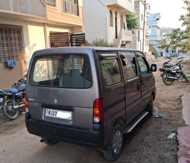 https://images10.gaadi.com/usedgaadi-sellcar/UsedCar/f5daeff1a/e8042477-b5ef-49a8-b4e9-071bff1335a1.jpg?imwidth=6402