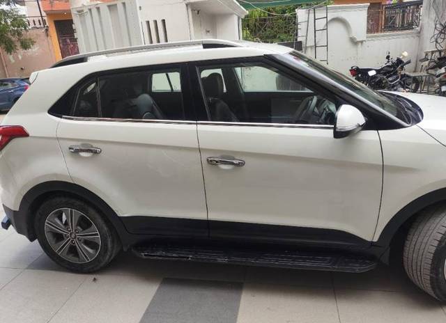 https://images10.gaadi.com/usedgaadi-sellcar/UsedCar/f5db67c9a/fc161e04-575e-4c21-962c-485c38fb4502.jpeg?imwidth=6401