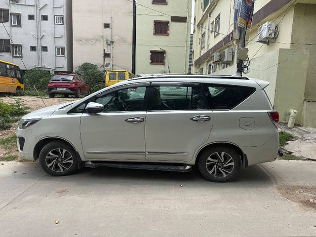 https://images10.gaadi.com/usedgaadi-sellcar/UsedCar/f5db74a7a/24c6e510-1792-4dea-b890-0b7fea8daebb.jpg?imwidth=6402