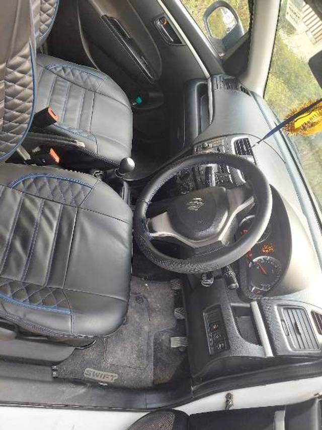 https://images10.gaadi.com/usedgaadi-sellcar/UsedCar/f5dbe750a/e73bacd0-3ba9-494d-858c-670d51298617.jpg?imwidth=6402
