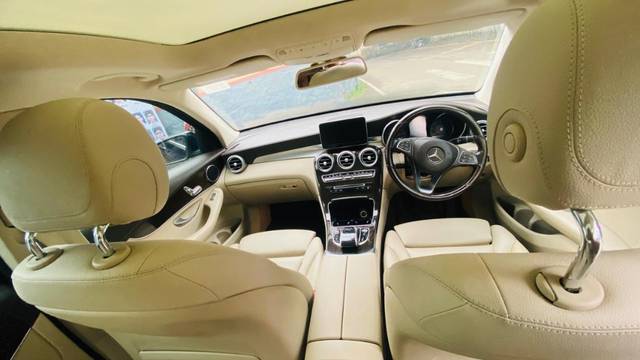 https://images10.gaadi.com/usedgaadi-sellcar/UsedCar/f5dc3368a/a17392b4-85c2-453f-9779-bcc978ee7fc1.jpeg?imwidth=6401