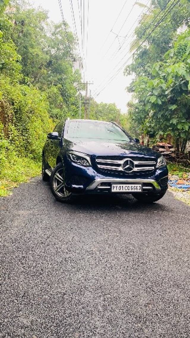 https://images10.gaadi.com/usedgaadi-sellcar/UsedCar/f5dc3368a/b5d68841-c01d-4b81-9beb-9812c13f88c9.jpeg?imwidth=6400