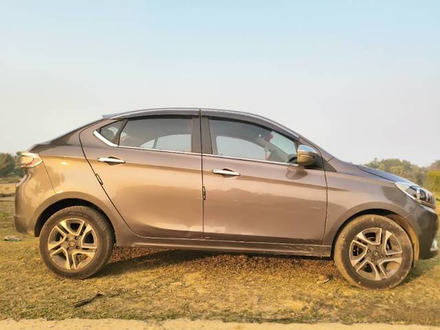 https://images10.gaadi.com/usedgaadi-sellcar/UsedCar/f5dc3c66a/78af33c1-b217-437d-903a-8fca2064f63b.jpg?imwidth=6401