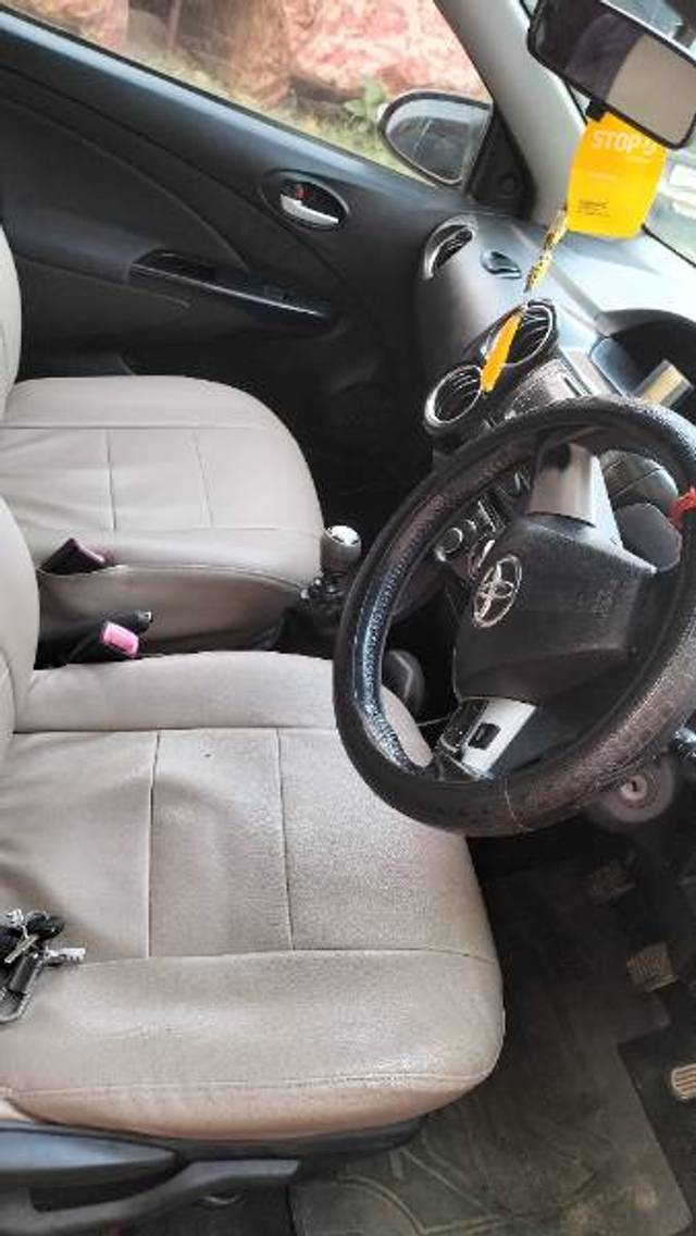 https://images10.gaadi.com/usedgaadi-sellcar/UsedCar/f5dcd385a/c7b6a03f-3682-4da0-9319-e66ffa349403.jpg?imwidth=6401