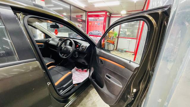 https://images10.gaadi.com/usedgaadi-sellcar/UsedCar/f5ddb390a/5fef6520-24a0-4534-8752-57935b55c73a.jpeg?imwidth=6402