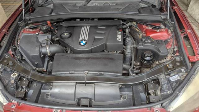 https://images10.gaadi.com/usedgaadi-sellcar/UsedCar/f5ddd0cca/e6b26bb9-898b-4ae4-bc45-6abd1c144464.jpg?imwidth=6402