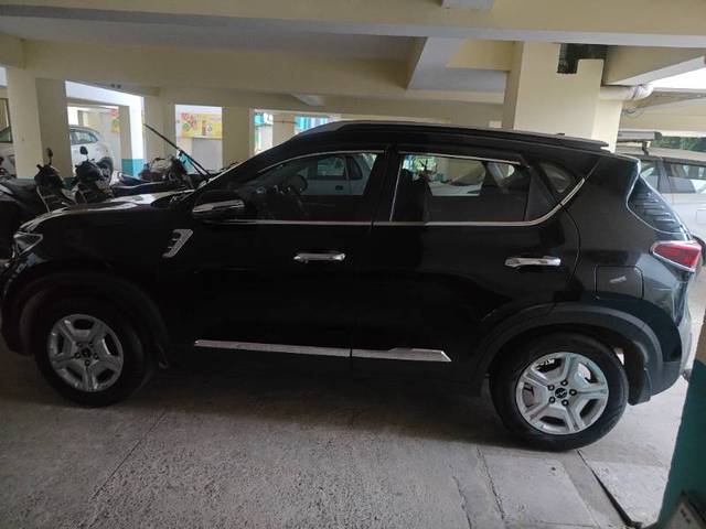 https://images10.gaadi.com/usedgaadi-sellcar/UsedCar/f5dde51ea/283f4d0d-b7a5-4ee8-a74a-68988d7364ff.jpg?imwidth=6402