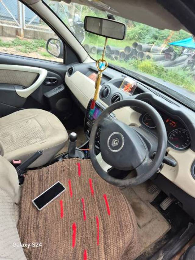 https://images10.gaadi.com/usedgaadi-sellcar/UsedCar/f5ddf607a/91d758ad-e7b9-44fa-a369-0f7af707ad70.jpg?imwidth=6402