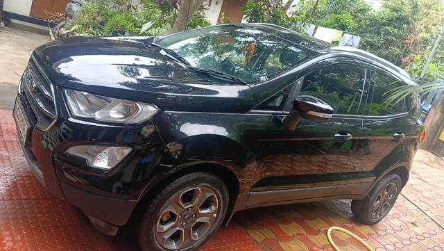 https://images10.gaadi.com/usedgaadi-sellcar/UsedCar/f5ddf7a4a/b8bc33b2-8b89-40b1-aff3-29ba168270ed.jpeg?imwidth=6402