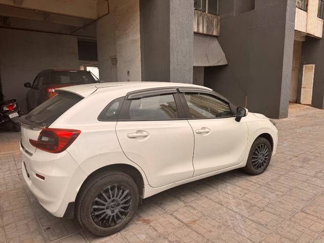 https://images10.gaadi.com/usedgaadi-sellcar/UsedCar/f5df1976a/2a2faa9c-40ae-4caa-b062-6b7a061e592e.jpeg?imwidth=6401