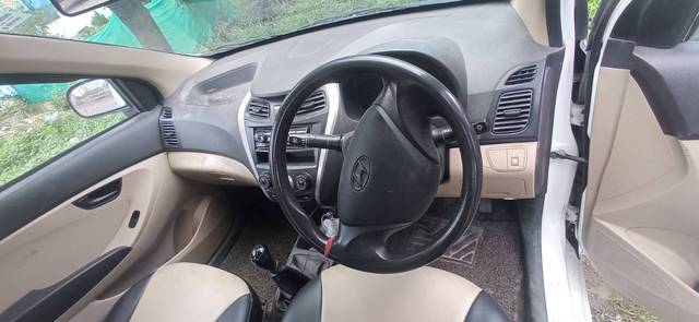 https://images10.gaadi.com/usedgaadi-sellcar/UsedCar/f5df359ba/c68a6ef5-4da1-4cb3-ad04-a629a1c5be8e.jpg?imwidth=6402