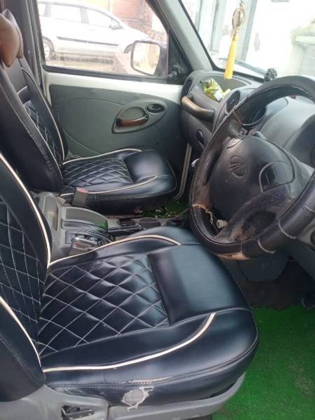 https://images10.gaadi.com/usedgaadi-sellcar/UsedCar/f5df4411a/4c7b922e-0e0a-4f90-b339-1606955a7905.jpg?imwidth=6402