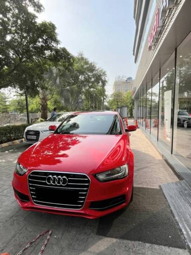https://images10.gaadi.com/usedgaadi-sellcar/UsedCar/f5dfae8ca/5a8698bd-f318-40c0-bb3a-1482aa7add24.jpg?imwidth=6401