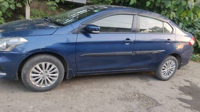 https://images10.gaadi.com/usedgaadi-sellcar/UsedCar/f5e040e9a/2744579e-d373-4dc9-9dc9-79158591604d.jpg?imwidth=6400