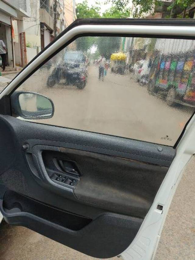 https://images10.gaadi.com/usedgaadi-sellcar/UsedCar/f5e0dd3da/1ceba806-20aa-44e4-8a68-97a3d0c5b935.jpg?imwidth=6402