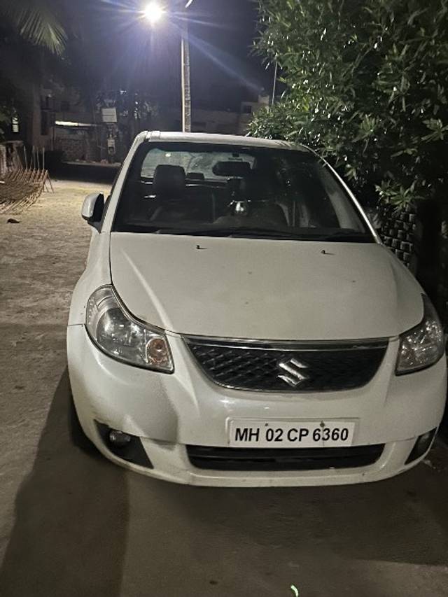 https://images10.gaadi.com/usedgaadi-sellcar/UsedCar/f5e16f98a/c3dfd3e2-7d6b-4c46-9f8f-f396c97a0da1.jpeg?imwidth=6402