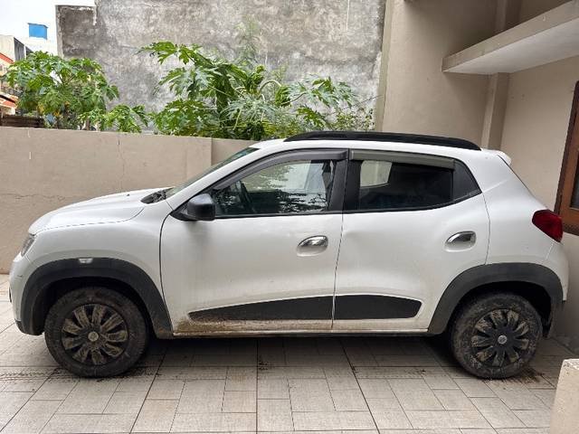 https://images10.gaadi.com/usedgaadi-sellcar/UsedCar/f5e1fd3ba/1ccea4e4-510c-499f-a4b1-d7ea9c326021.jpg?imwidth=6401