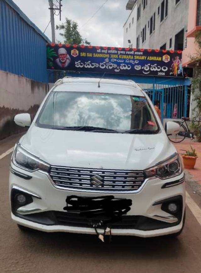 https://images10.gaadi.com/usedgaadi-sellcar/UsedCar/f5e2513ea/019d24fd-8c3e-42d0-9f2e-a5b5e3444b75.png?imwidth=6402