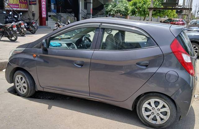https://images10.gaadi.com/usedgaadi-sellcar/UsedCar/f5e27145a/1c3222dc-2460-45ce-9d36-6e17613b7a8b.jpg?imwidth=6401