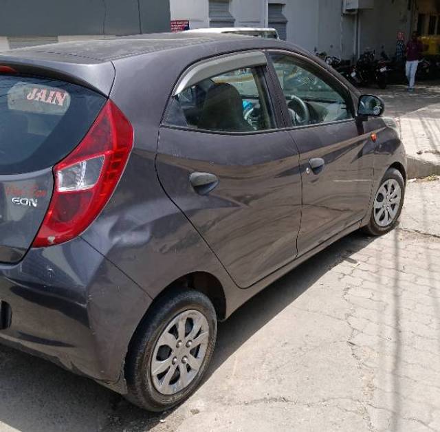 https://images10.gaadi.com/usedgaadi-sellcar/UsedCar/f5e27145a/9d355ee8-86f3-4c0e-96ae-4fc740b2c8b1.jpg?imwidth=6400