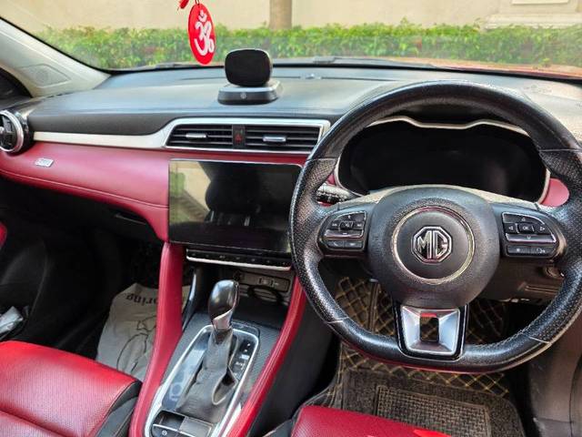 https://images10.gaadi.com/usedgaadi-sellcar/UsedCar/f5e28312a/cd7050d7-7284-4ddc-9f47-cd9bf53ea088.jpg?imwidth=6401