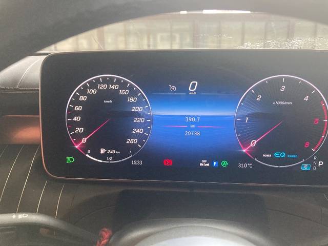 https://images10.gaadi.com/usedgaadi-sellcar/UsedCar/f5e30c1ca/c015e438-f45d-42fc-bbac-5e4ed58e4686.jpeg?imwidth=6401