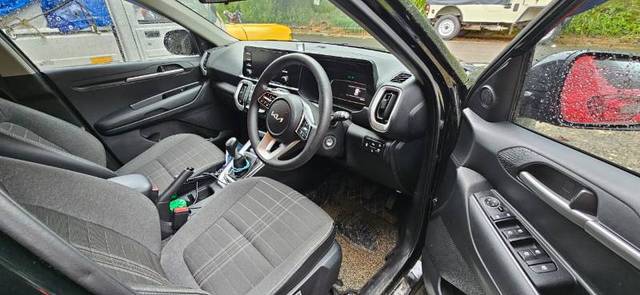 https://images10.gaadi.com/usedgaadi-sellcar/UsedCar/f5e3289da/cafddb94-c858-41fa-ba5c-78f35b78f721.jpg?imwidth=6401