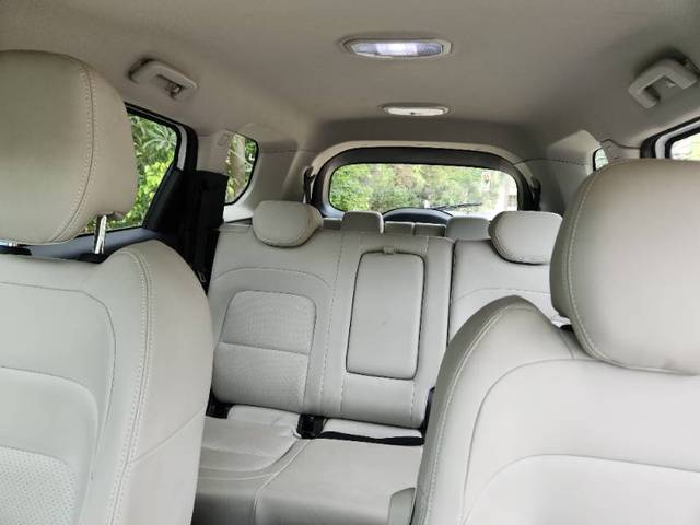 https://images10.gaadi.com/usedgaadi-sellcar/UsedCar/f5e370a5a/73572e47-40f3-43c2-9dd9-ea5e75231411.jpg?imwidth=6402
