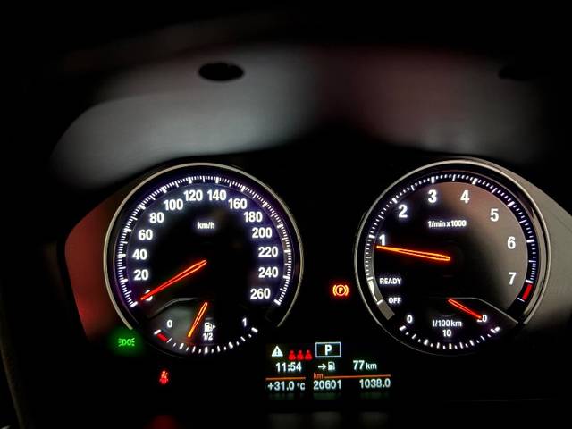 https://images10.gaadi.com/usedgaadi-sellcar/UsedCar/f5e39fb5a/f23c82be-2fd0-4293-b28c-77f544ecd7e2.jpeg?imwidth=6402