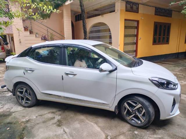 https://images10.gaadi.com/usedgaadi-sellcar/UsedCar/f5e438c1a/b5692527-d5cf-4611-bf85-acfbe66c06df.jpg?imwidth=6400
