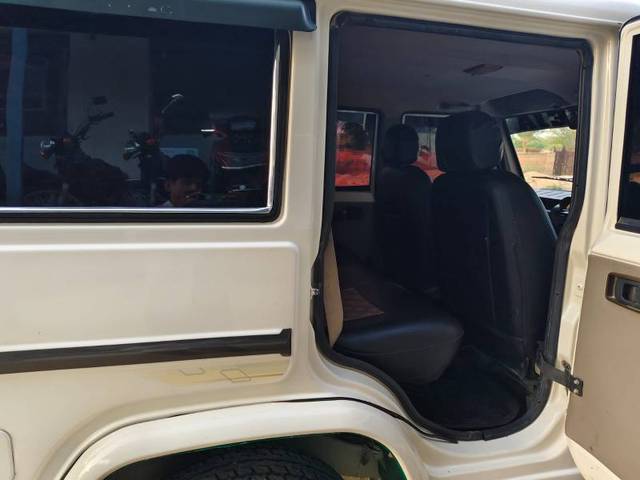 https://images10.gaadi.com/usedgaadi-sellcar/UsedCar/f5e4c72aa/4c0a87fc-2c42-4672-b8ac-47ace3d637f7.jpg?imwidth=6400