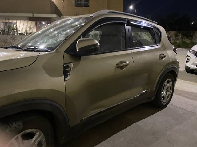 https://images10.gaadi.com/usedgaadi-sellcar/UsedCar/f5e5096ea/8ee86be3-7b55-48a7-a430-4ae0df61155e.jpeg?imwidth=6400