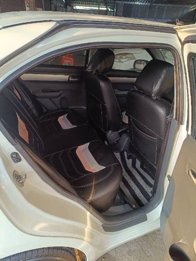 https://images10.gaadi.com/usedgaadi-sellcar/UsedCar/f5e512cfa/0a34a045-5d8e-4698-a6e9-76b177665815.jpg?imwidth=6402