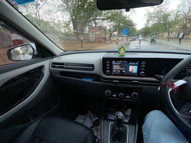 https://images10.gaadi.com/usedgaadi-sellcar/UsedCar/f5e5474aa/3a0f0e9a-cbc2-42ae-974b-e23eedcfe2a4.jpeg?imwidth=6401