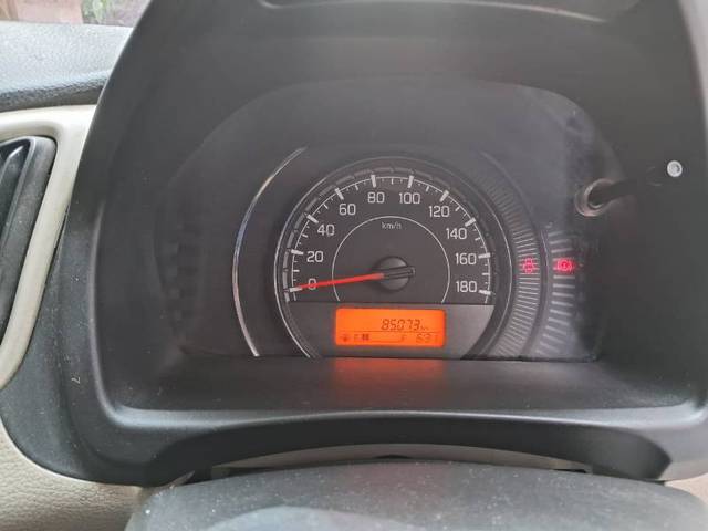 https://images10.gaadi.com/usedgaadi-sellcar/UsedCar/f5e5c877a/5ee31311-cf43-4633-8e58-1f647ebad999.jpg?imwidth=6402