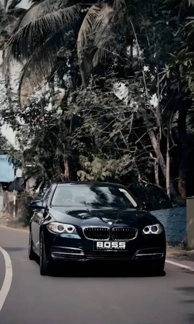https://images10.gaadi.com/usedgaadi-sellcar/UsedCar/f5e5cd8ba/43a7d268-a157-47ab-a1c3-f36db9861067.jpg?imwidth=6401