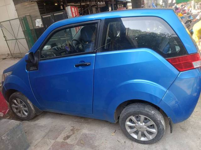 https://images10.gaadi.com/usedgaadi-sellcar/UsedCar/f5e6809ba/9f70f206-73b8-48a5-a3b7-18c34fab0468.jpg?imwidth=6401