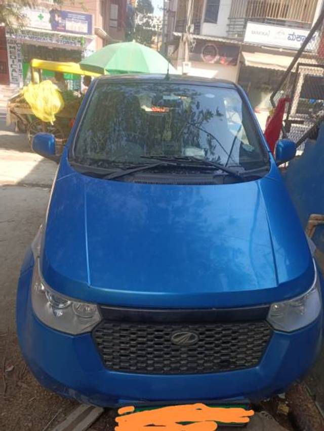 https://images10.gaadi.com/usedgaadi-sellcar/UsedCar/f5e6809ba/b763fe66-b20b-4cb1-ab07-325323bee8f7.jpg?imwidth=6400