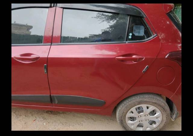 https://images10.gaadi.com/usedgaadi-sellcar/UsedCar/f5e6d9ffa/9c855edb-1279-4aa1-8322-9034249e0036.jpg?imwidth=6402