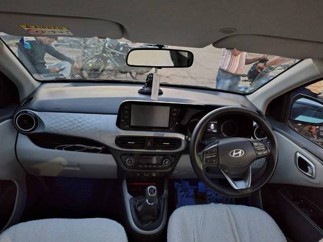 https://images10.gaadi.com/usedgaadi-sellcar/UsedCar/f5e6e2d8a/5fa4f5ce-73d8-44cc-9955-3525c5eb5ca0.jpg?imwidth=6402