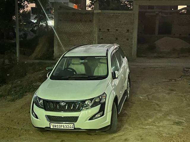 https://images10.gaadi.com/usedgaadi-sellcar/UsedCar/f5e7d09ea/e298c593-b575-4735-abd0-b7c0ac33156c.jpg?imwidth=6400