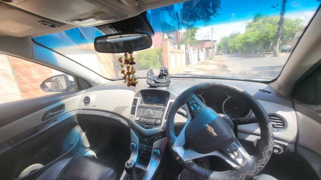 https://images10.gaadi.com/usedgaadi-sellcar/UsedCar/f5e8c43fa/1afbef85-36b5-4da9-9e20-ee7cd8b6ab62.jpg?imwidth=6402