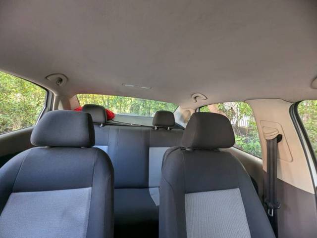 https://images10.gaadi.com/usedgaadi-sellcar/UsedCar/f5e95d5ca/1748d9e8-f623-415b-87cd-ca3919c384f8.jpg?imwidth=6401